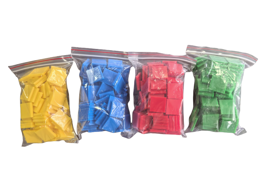 400 kvadratiska tegelstenar av plast